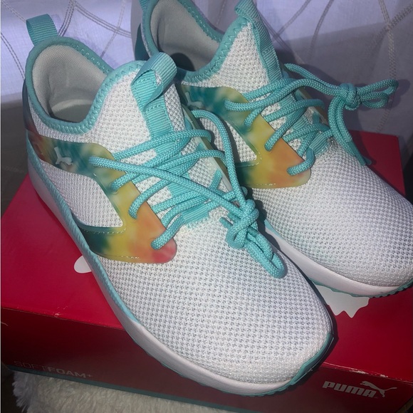 💙PUMA (Youth) 💚Sneakers 5 1/2💛 - Picture 3 of 5